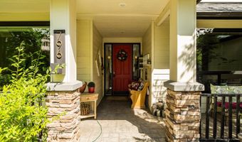 796 SE Briarwood Ct, Bend, OR 97702