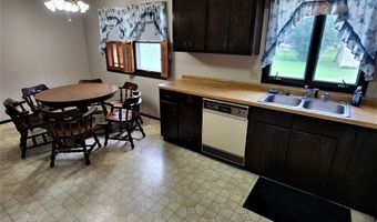 1800 E Maple St, Algona, IA 50511