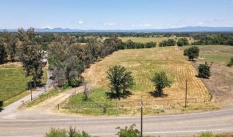 Deschutes Road, Anderson, CA 96007