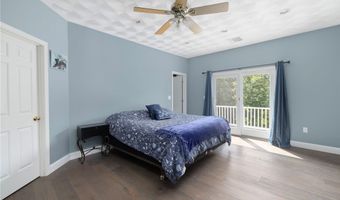 160 Kingston Rd, Exeter, RI 02822