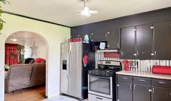600 E Pearl St, Aurora, MO 65605