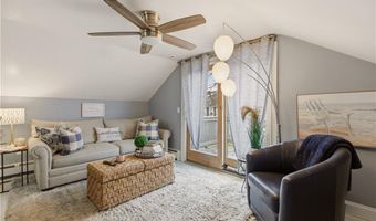 9 Bacheller St, Newport, RI 02840