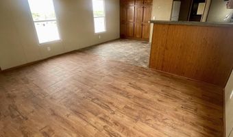 938 N Lake Rd, Artesia, NM 88210