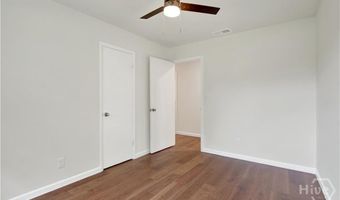 2205 Iowa St, Savannah, GA 31404