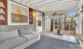 18 Leisure Mountain Rd, Asheville, NC 28804