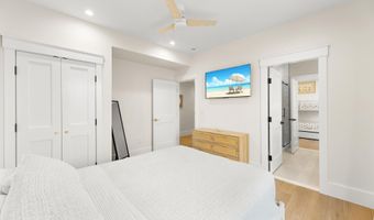 18 Mea Ln, Beach Haven, NJ 08008