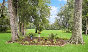 13 Greenwood Dr, Bluffton, SC 29910
