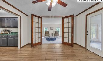 317 Dillard Dr, Jefferson, NC 28640