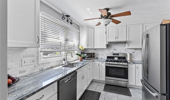 1603 Plainfield Pike F6, Johnston, RI 02919