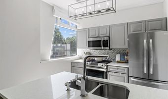 2479 Peachtree Rd NE 105, Atlanta, GA 30305