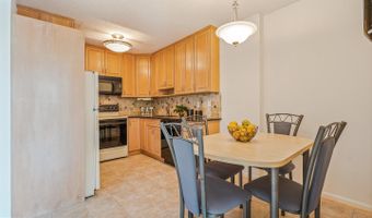 7401 WESTLAKE Ter #215, Bethesda, MD 20817