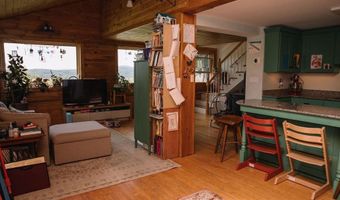 2113 Max Gray Rd, Calais, VT 05667