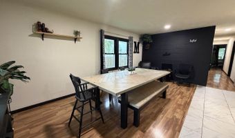 201 N Scandia St, Alpha, IL 61413