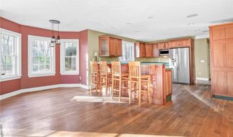 44 Azalea Ave, Exeter, RI 02822