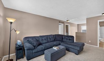 2912 McKinnon Way SW, Albuquerque, NM 87121