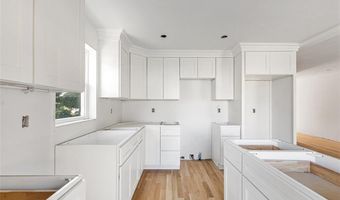 7 Kinsman St, Cumberland, RI 02864