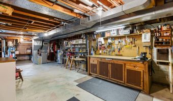 2601 BEECHWOOD Ct, Appleton, WI 54911