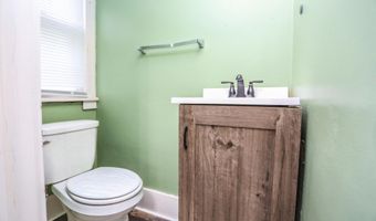 805 NE 1st Ave, Aberdeen, SD 57401