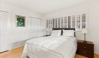 233 Rio Vista Cir, Atlantis, FL 33462