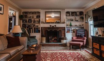 3 Mathews Ave, Bath, ME 04530