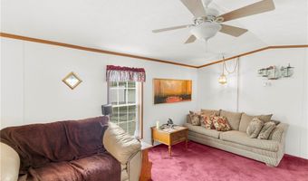 6886 Lindsley Ave, Andover, OH 44003