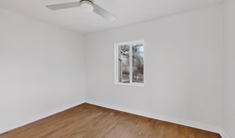 902 Headingly Ave NW, Albuquerque, NM 87107
