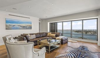 200 Harbor Dr 3702, San Diego, CA 92101