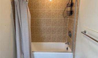20 Narragansett Ave, Newport, RI 02840