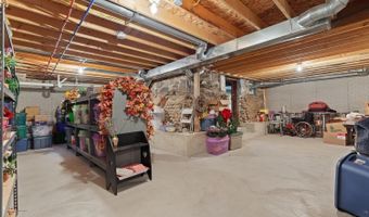 3224 Sand Crk, Adrian, MI 49221