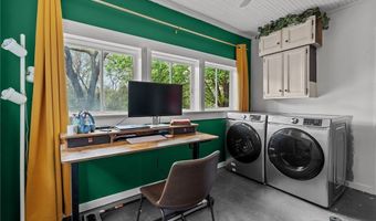 802 N Poplar St, Aberdeen, NC 28315