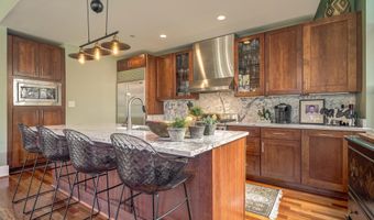 1600 CLARENDON Blvd W108, Arlington, VA 22209