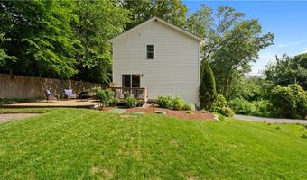 28 Narragansett Rd, Cumberland, RI 02864