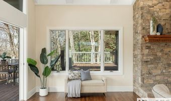 16 S Sassafras Ct, Highlands, NC 28741