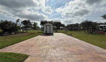 104 Augusta Cir, Aransas Pass, TX 78336