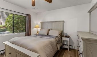 20 Roundhouse Rd 20, Bourne, MA 02532