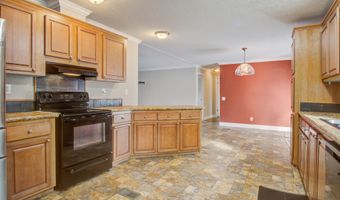 448 Pauline Dr, Bonneau, SC 29431