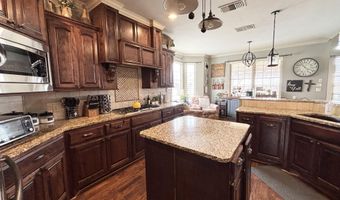 201 Avenue N, Abernathy, TX 79311