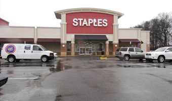 8703 VILLAGE GREEN Ct, Alexandria, VA 22309