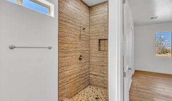 135 W Hawk Way, Amado, AZ 85645