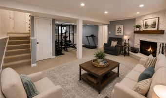 639 N Kaspar Ave, Arlington Heights, IL 60004