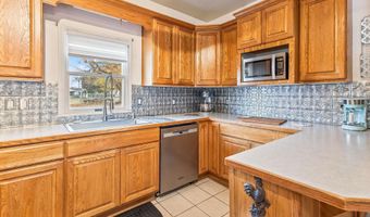 1917 Arthur St, Caldwell, ID 83605