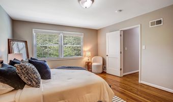 7021 WHITTIER Blvd, Bethesda, MD 20817