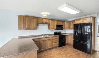 511 Raymond Ave, Albert Lea, MN 56007