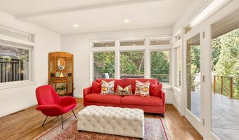 545 Ashland Creek Dr, Ashland, OR 97520