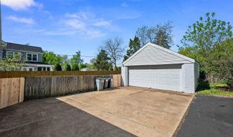 2523 Louis Ave, Brentwood, MO 63144