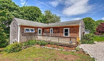 33 W Main Rd, Little Compton, RI 02837