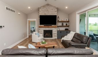 652 Xanadu Pl, Ames, IA 50014