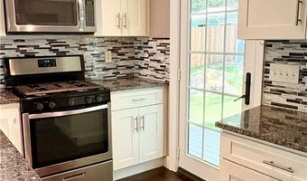 79 W Shore Dr, Exeter, RI 02822