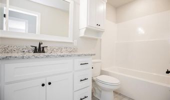 1 Nairn Ln, Bella Vista, AR 72715