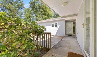 74 Woods Rd, Bethany, CT 06524